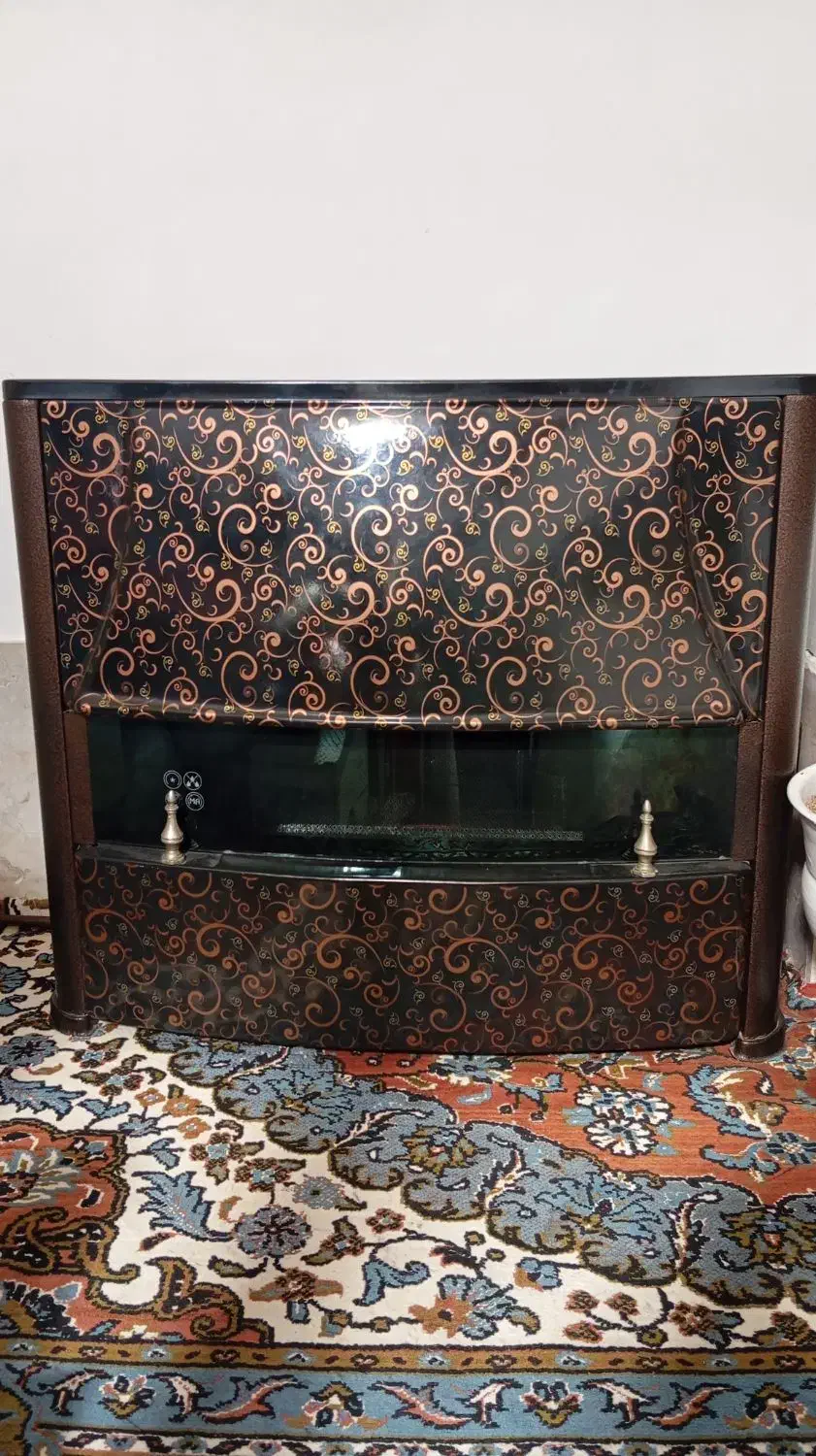 بخاری  یک سال کار کرده|بخاری، هیتر، شومینه|اردبیل, |دیوار