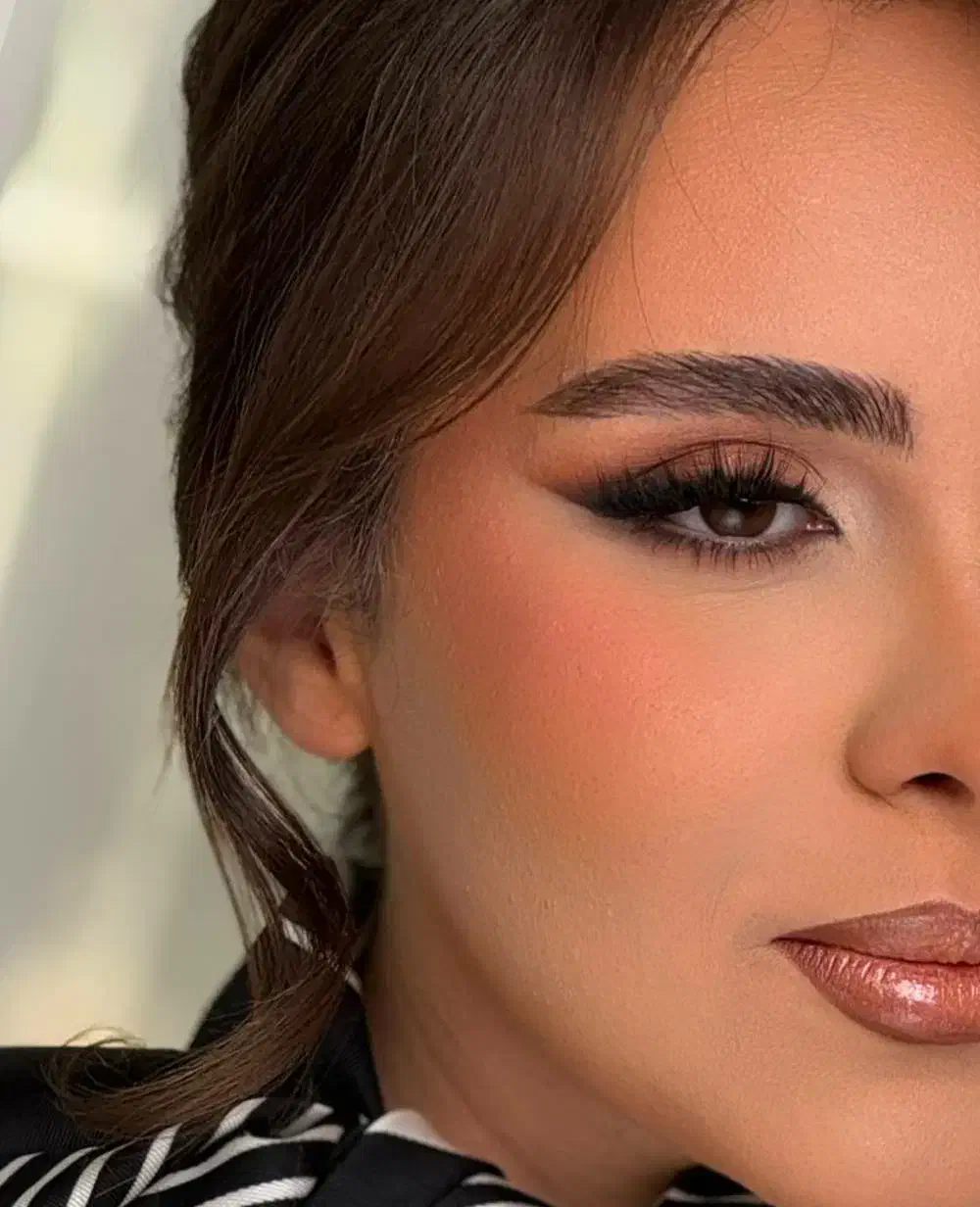 میکاپ|خدمات آرایشگری و زیبایی|سقز, |دیوار