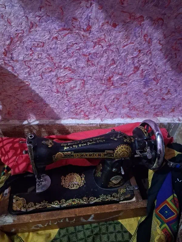 چرخ خیاطی|چرخ خیاطی و ریسندگی|قائن, |دیوار