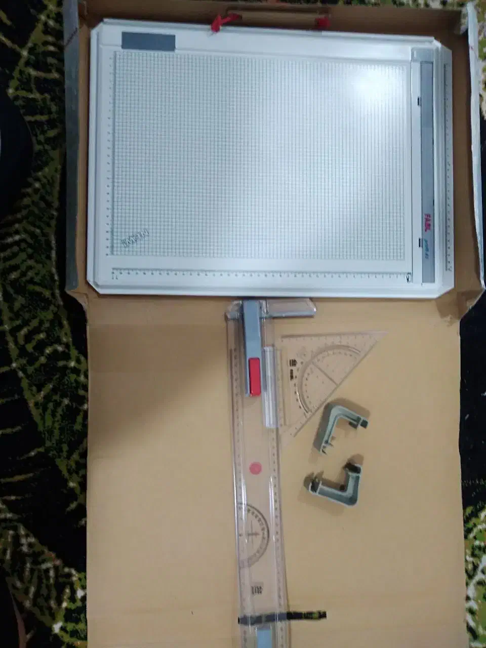 تخته رسم نقشه کشی معماری|لوازم التحریر|بوشهر, |دیوار