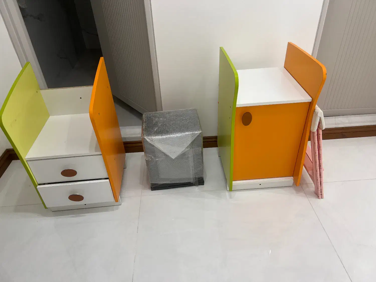 سرویس چوب نوزاد و نوجوان|اسباب و اثاث بچه|قم, بنیاد|دیوار