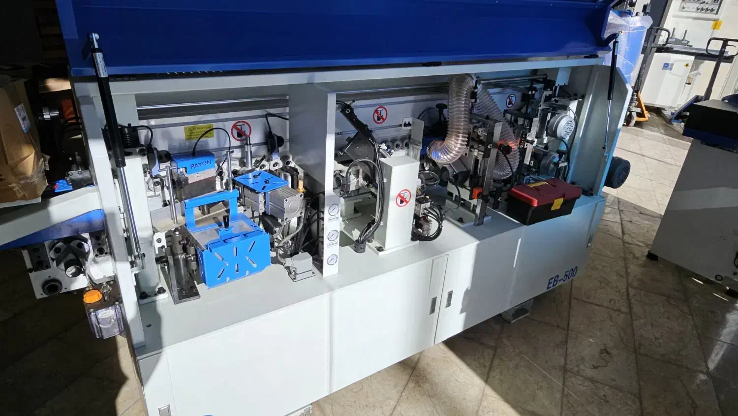 لبه چسبان نیمه صنعتی PVC|ماشین‌آلات صنعتی|کرج, مجتمع صنفی صنعتی|دیوار