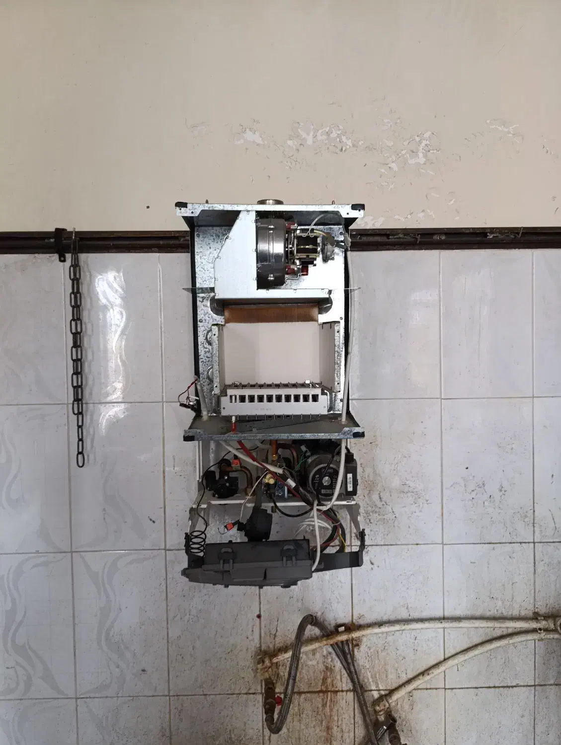 تعمیرات آبگرمکن و پکیج شوفاژ دیواری|خدمات پیشه و مهارت|شیروان (خراسان), |دیوار