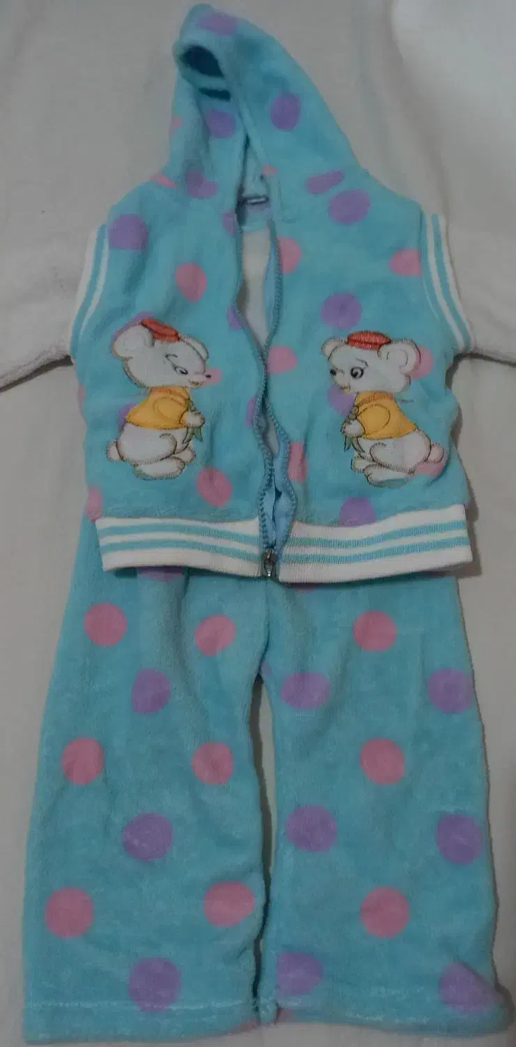 لباس بچگانه و کاپشن و بافت|کفش و لباس بچه|شیراز, صاحب الزمان|دیوار