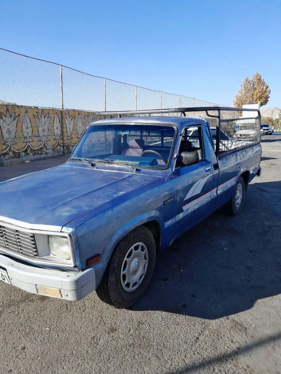 مزدا 2000بی رنگ بی ضربه|خودرو سواری و وانت|سنندج, |دیوار