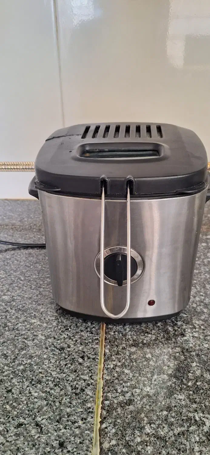 سرخکن سالم سالم بشرط درحد نو بفروش میرسد|اجاق گاز و لوازم برقی پخت‌وپز|مرودشت, دولت آباد|دیوار