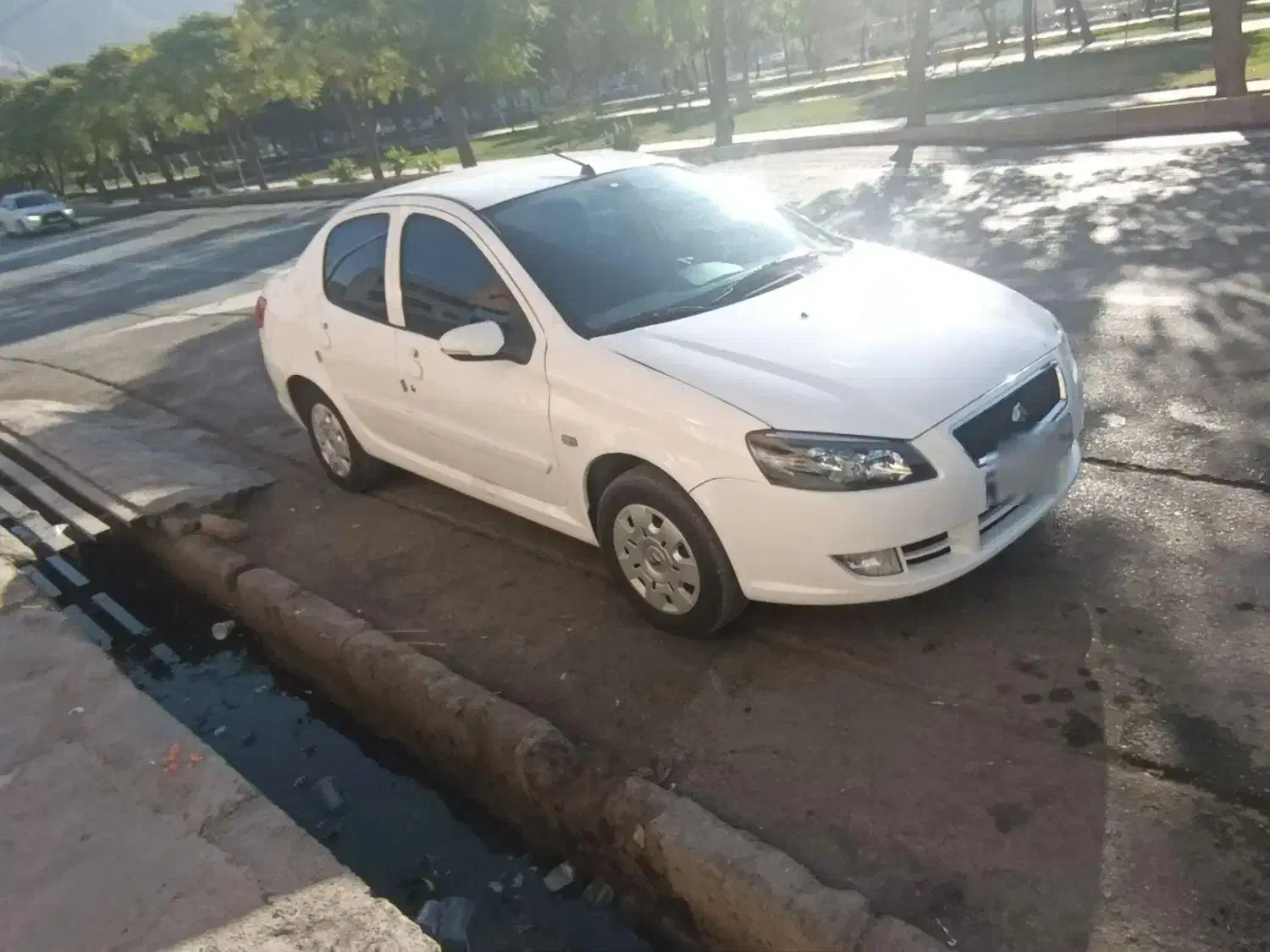 رانا پلاس مدل 1401|خودرو سواری و وانت|خرم‌آباد, |دیوار