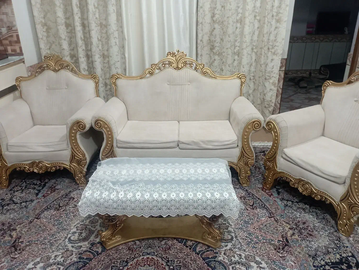 مبل تمیز وشیک|مبلمان خانگی و میز عسلی|آبادان, |دیوار