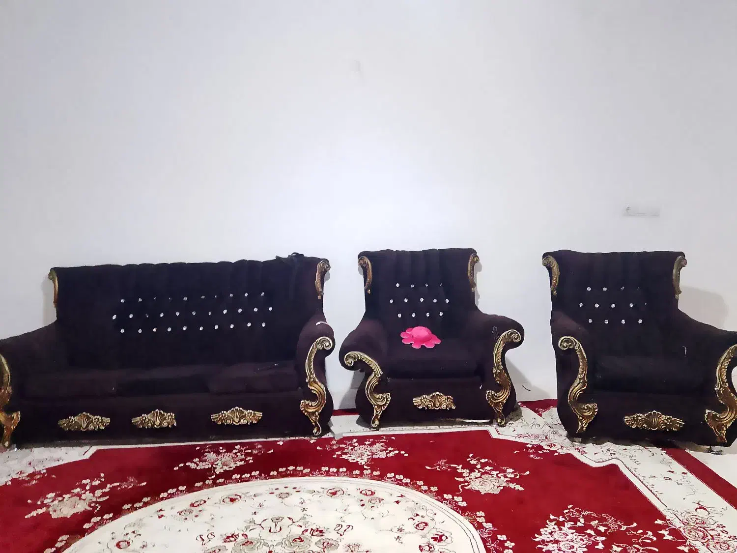 مبل و قالی|مبلمان خانگی و میز عسلی|بجنورد, |دیوار