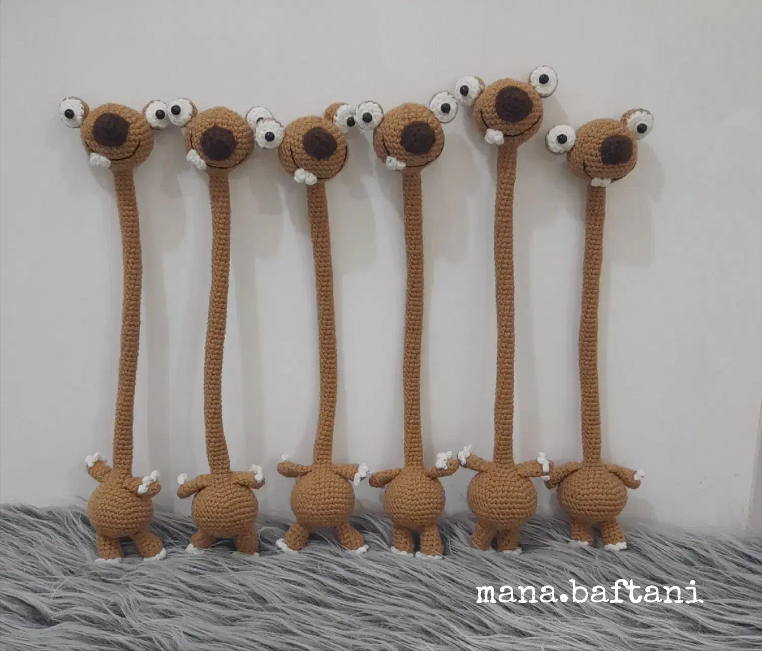 عروسک گردن دراز|اسباب‌‌بازی|قم, نیروگاه|دیوار