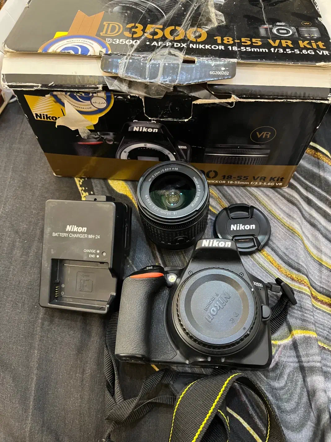 دوربین نیکون D3500 nikon لنز VR 18-55|دوربین عکاسی و فیلم‌برداری|نسیم‌شهر, |دیوار