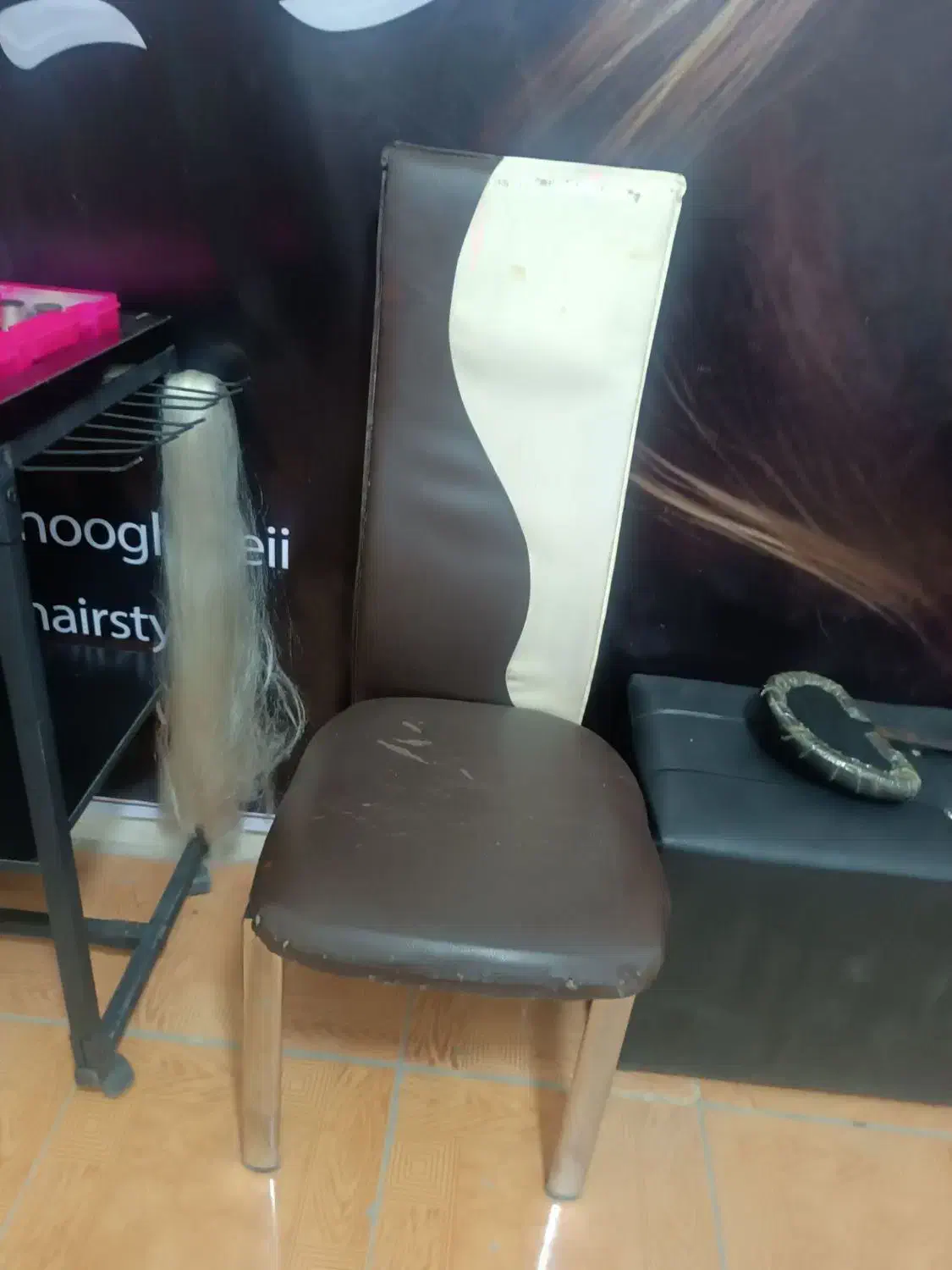 صندلی|صندلی و نیمکت|خرم‌آباد, |دیوار