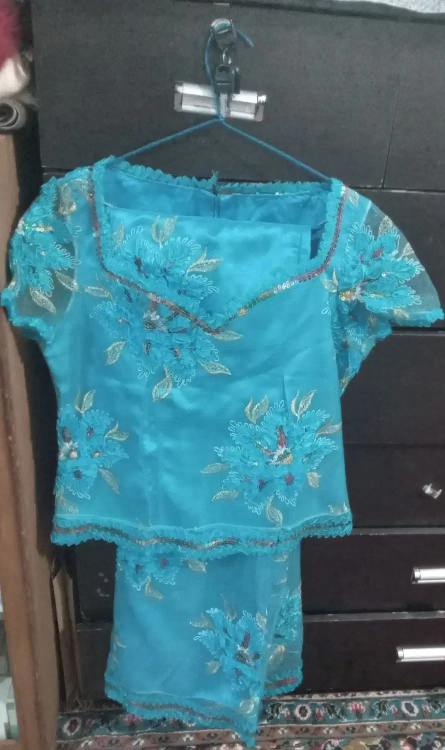 یه. کت دامن  پولک دوزی  مجلسی|لباس|شیروان (لرستان), |دیوار