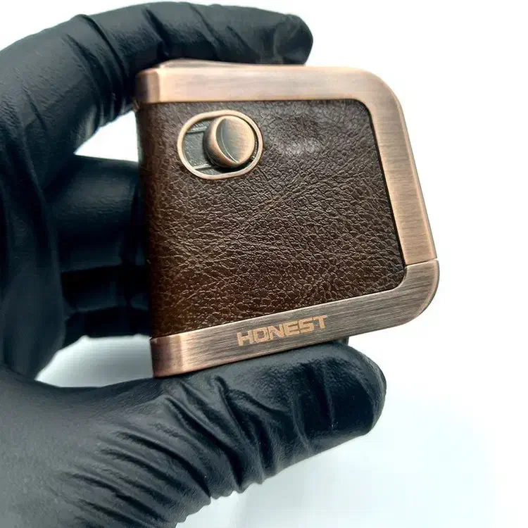 فندک بنزینی اتومات هانست طرح کیف چرم تهران زیپو|کلکسیون و سرگرمی|تهران, مهران|دیوار