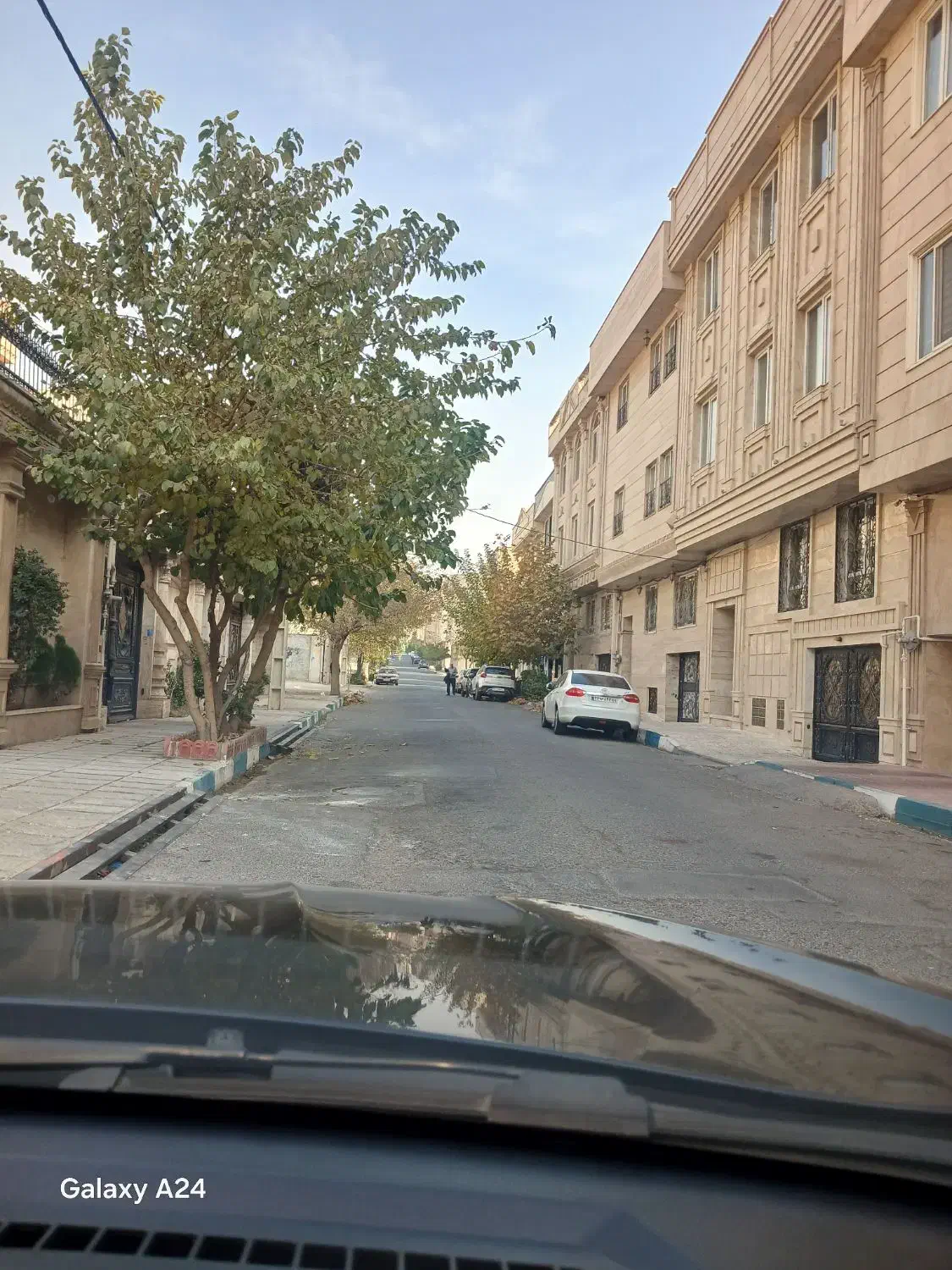 ۲۰۰ متر سه طبقه جنوبی|فروش خانه و ویلا|تهران, گلستان (شهرک راه آهن)|دیوار