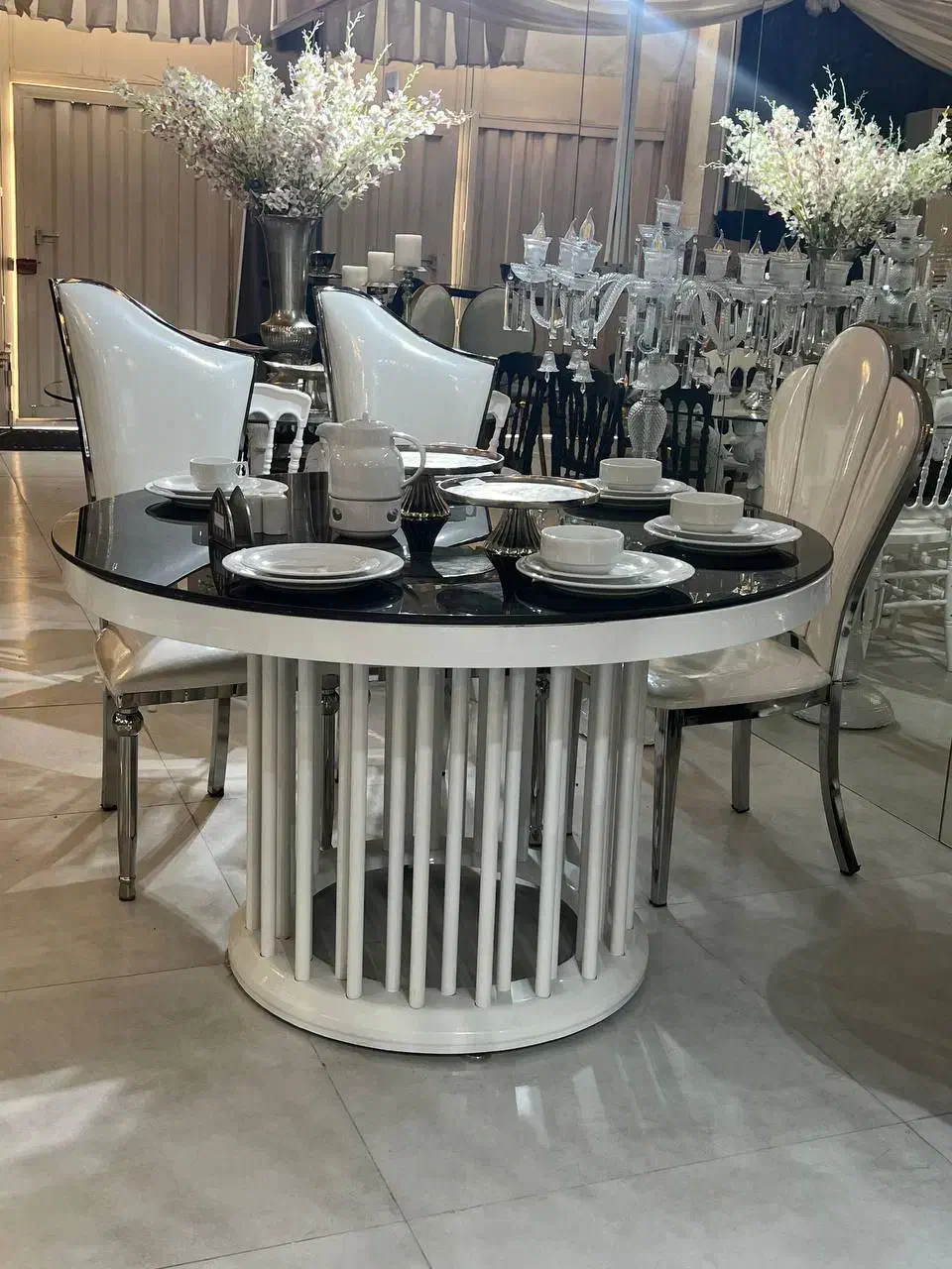 میز گرد مدلی سیما / تالار و رستوران|عمده‌فروشی|مهاباد (آذربایجان غربی), |دیوار