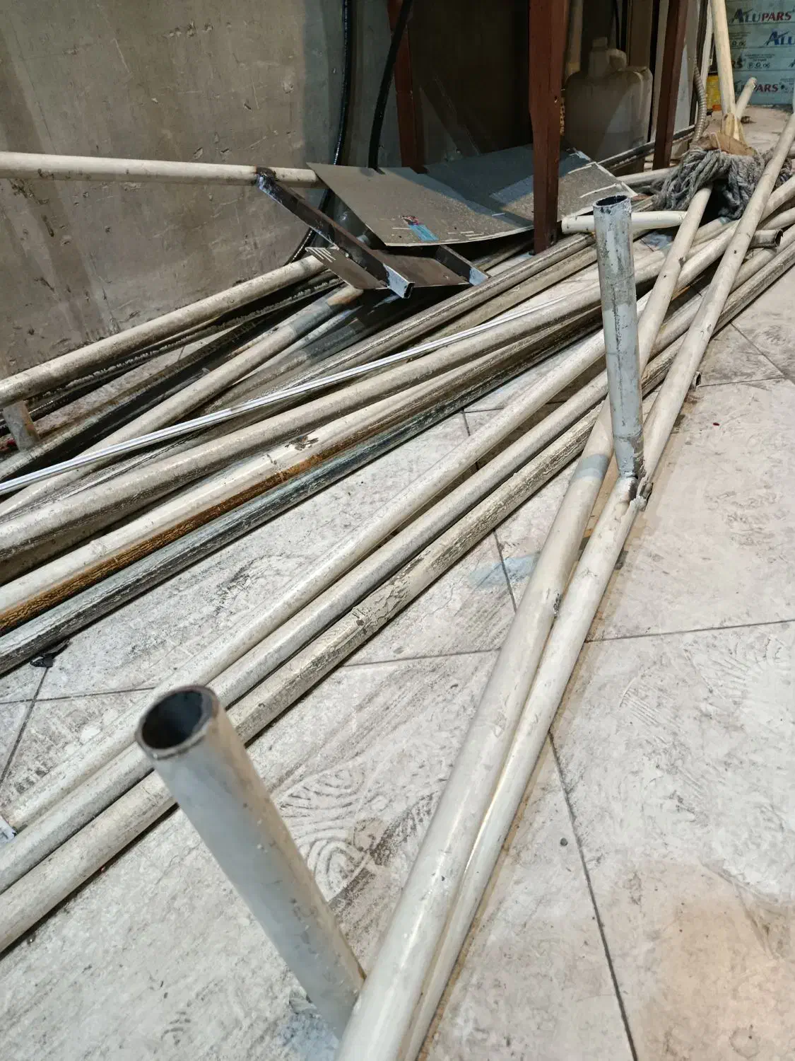 لوله گاز کیلو 45 و پنج کیلو لوله مسی موجوده|عمده‌فروشی|مشهد, ایثار|دیوار