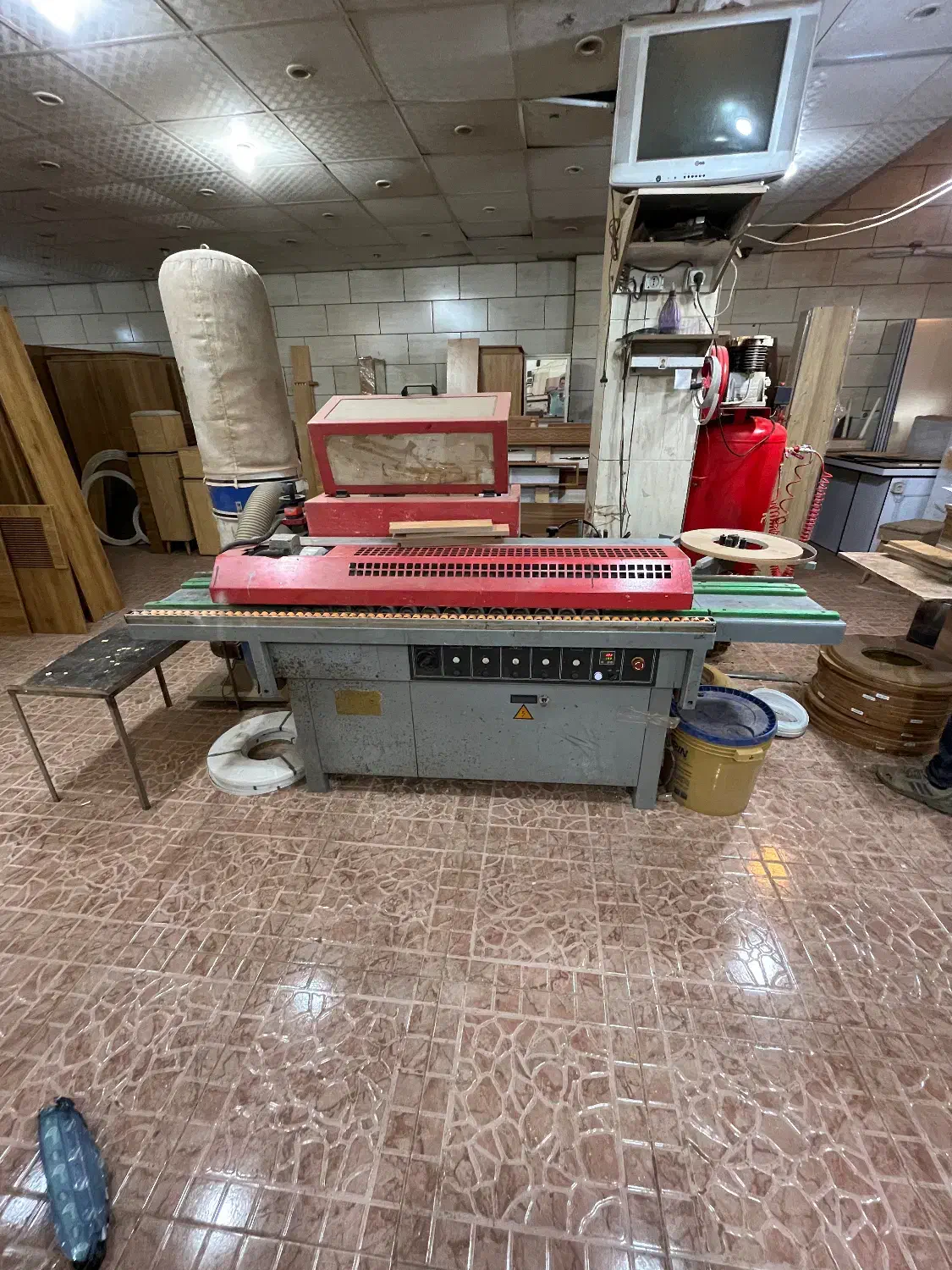 دستگاه لبه چسبان پی وی سی|ماشین‌آلات صنعتی|شیراز, شهرک گلها|دیوار