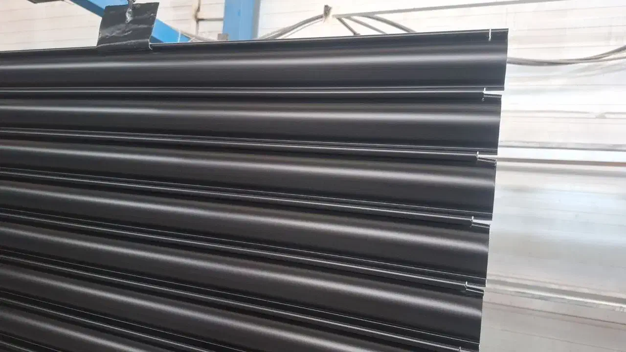 کرکره برقی آلومینیوم با رنگ انادایز نقره ی کد ۳۶۶|مصالح و تجهیزات ساختمان|کرمانشاه, |دیوار