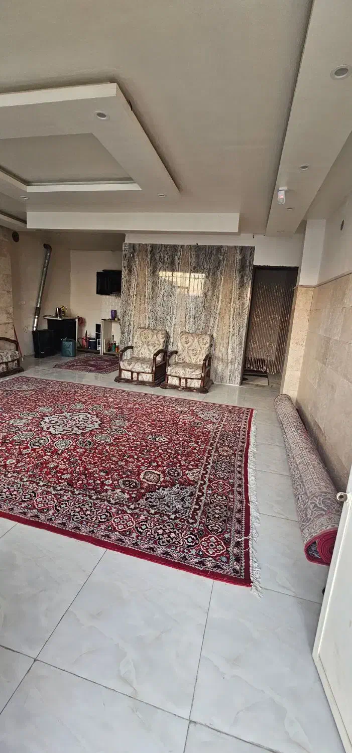 اجاره خونه باغ|اجارهٔ کوتاهمدت ویلا و باغ|شاهینشهر, برخوار غرب|دیوار