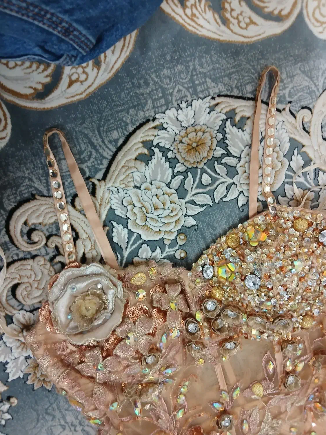 لباس مجلسی|لباس|سبزوار, هویزه|دیوار