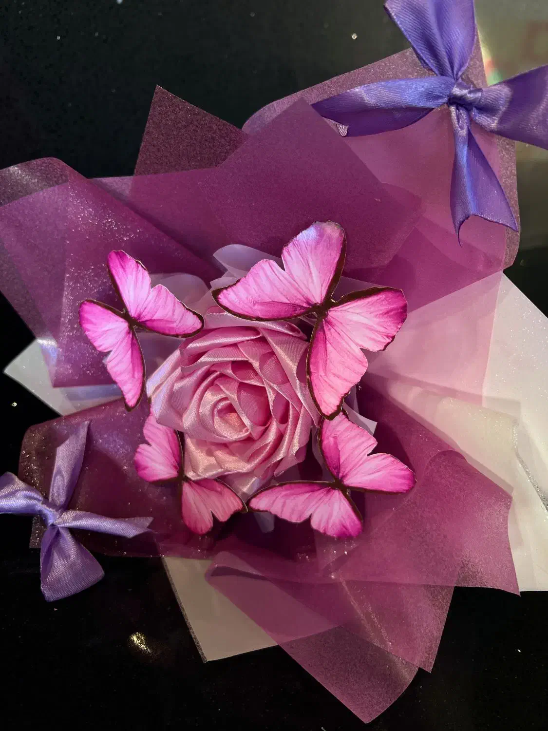 دسته گل روبانی و بوکت پروانه ای|گل مصنوعی|شیراز, درکی|دیوار