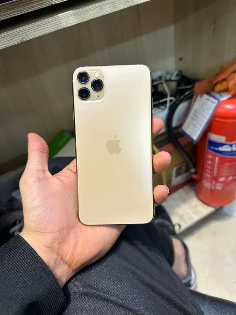 ایفون ۱۱ پرومکس ۲۵۶ zaa باتری ۸۶٪ iphone 11promax|موبایل|تهران, پونک|دیوار