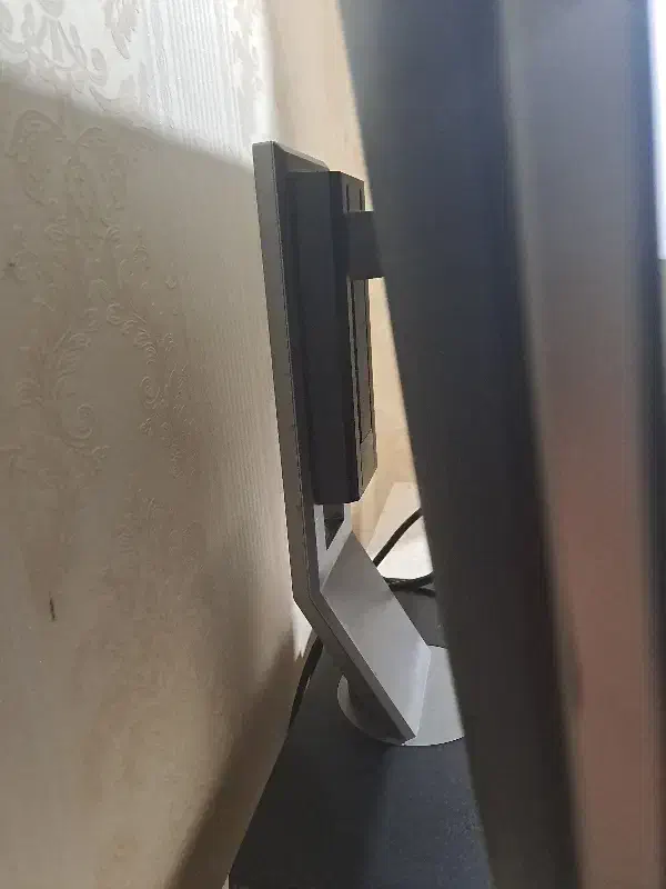 مانیتور دل ۷۵ هرتز ۲۴ اینچ  ips|قطعات و لوازم جانبی رایانه|شیراز, شهرک آرین|دیوار