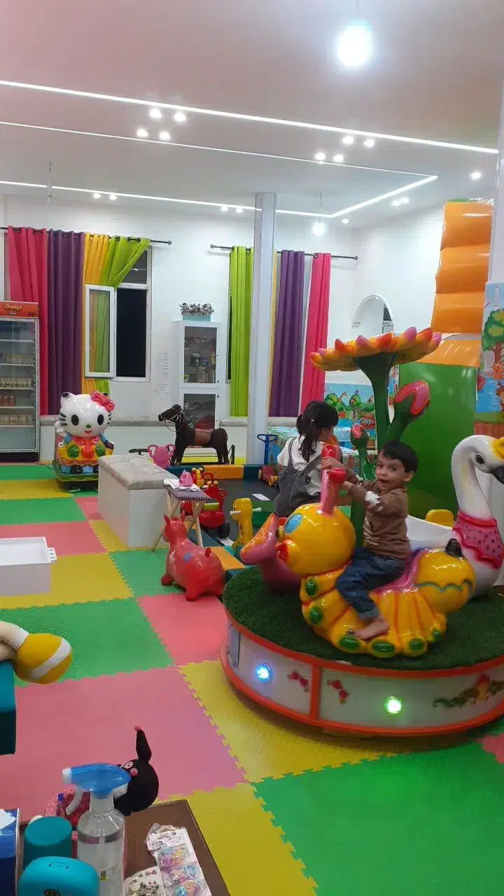 ادمین اینستا|استخدام بازاریابی و فروش|اراک, |دیوار