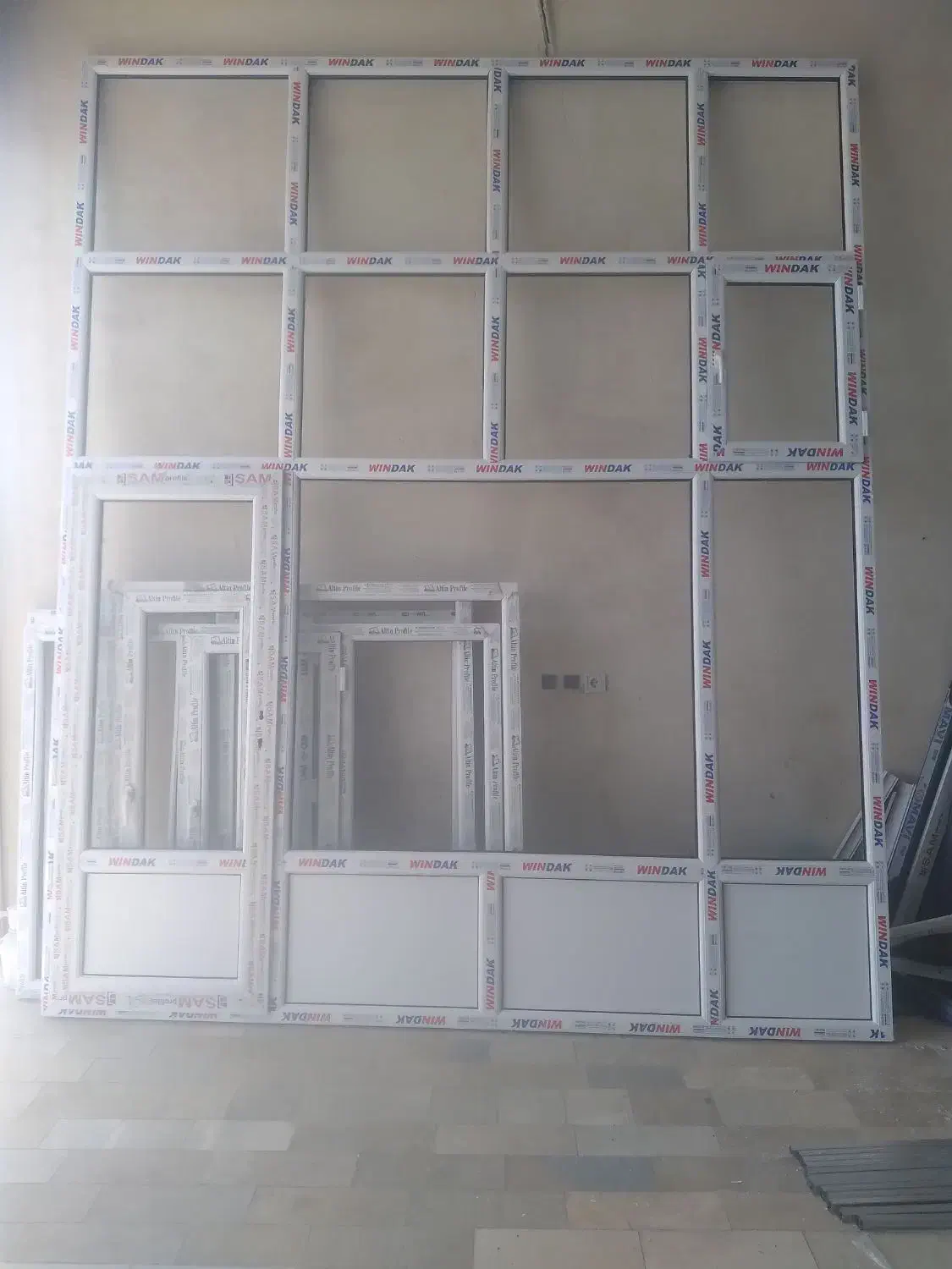 درب وپنجره یوپی وی سی با شرایط ۱۸ ماهه|خدمات پیشه و مهارت|ماکو, |دیوار