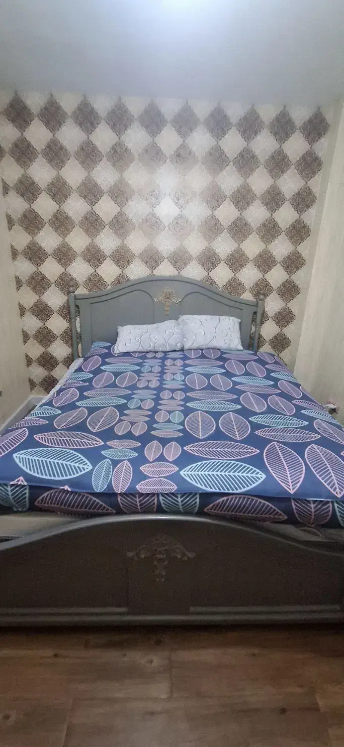 تشک تخت|تشک تختخواب|مشهد, هنرستان|دیوار