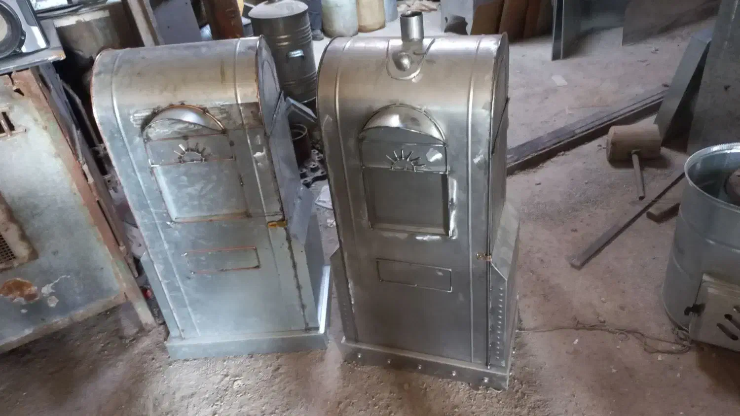 اوستا کار و کارگر ساده آهنگر|استخدام صنعتی، فنی، مهندسی|تهران, فردوسی|دیوار