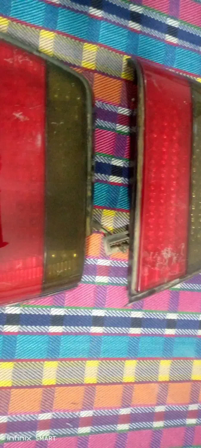 چراغ خطر عقب ماشین اسپورت دودی|قطعات یدکی و لوازم جانبی|اصفهان, شهرک امام خمینی|دیوار