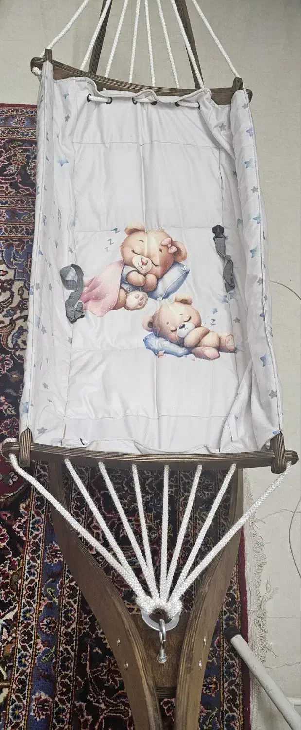 گهواره نوزاد|اسباب و اثاث بچه|قم, باجک یک|دیوار