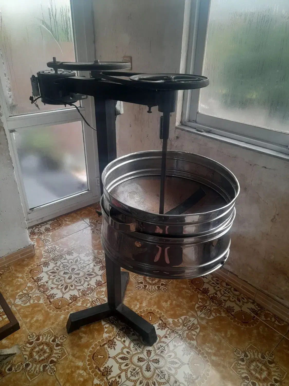 فروش یک عدد دستگاه تخمه شورکن|کافیشاپ و رستوران|لنگرود, |دیوار