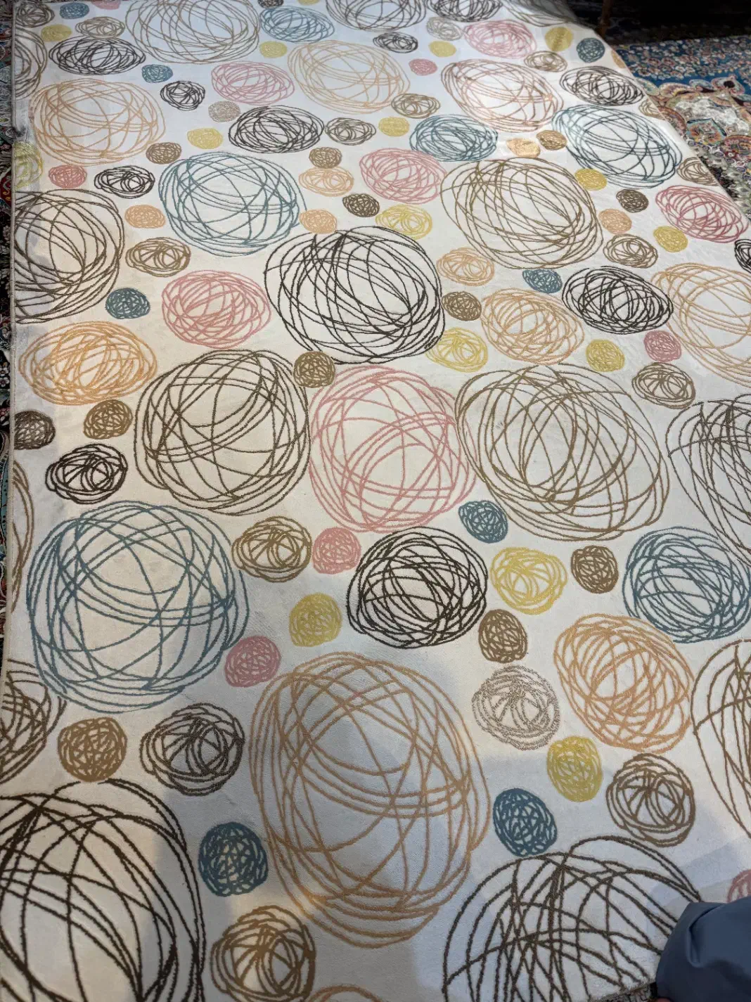 فرش|فرش|فردیس, فردیس|دیوار