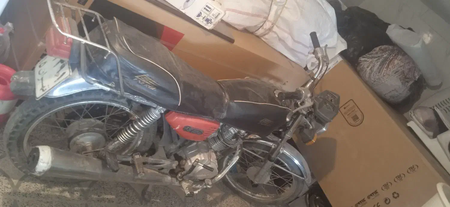 موتور 125|موتورسیکلت|خزل, |دیوار