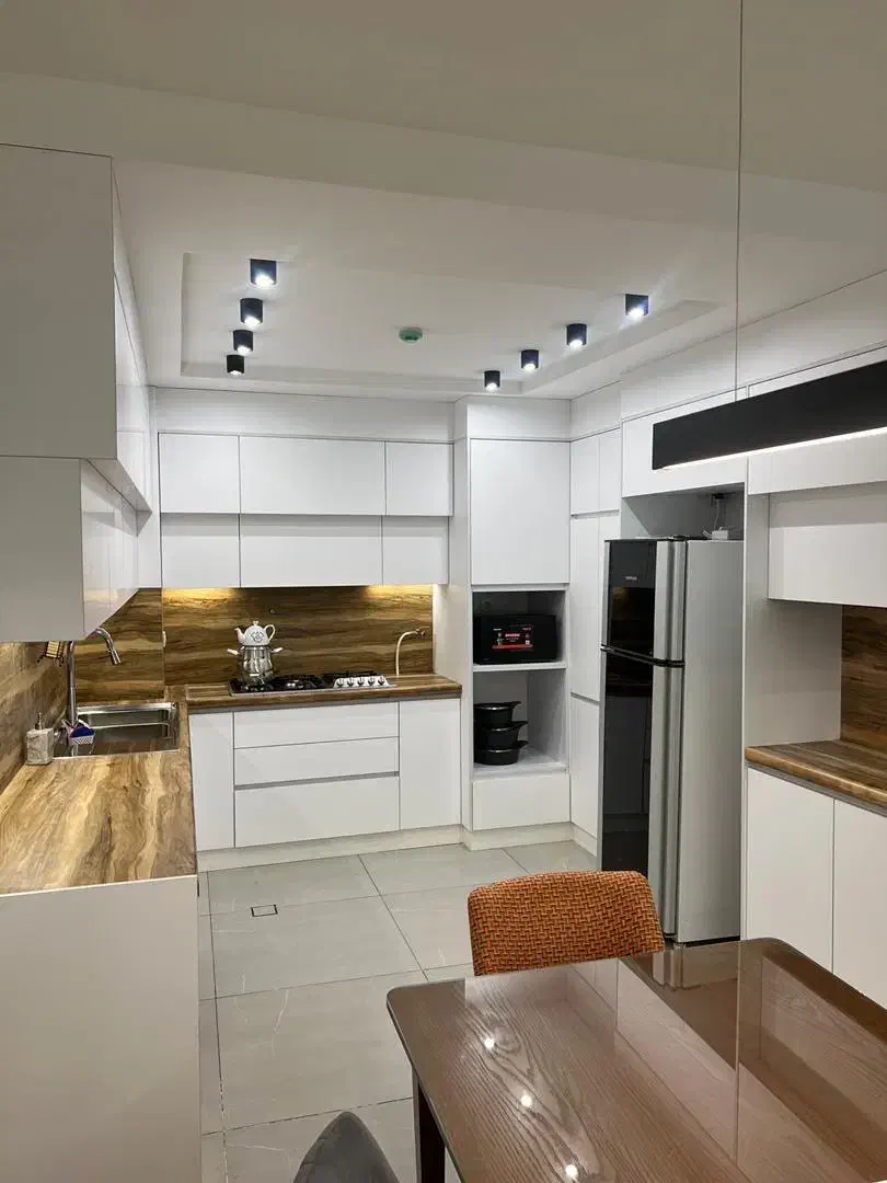 *آپارتمان ۲خواب و ۳ خواب لوکس*|اجارهٔ کوتاهمدت آپارتمان و سوئیت|شیراز, دینکان|دیوار