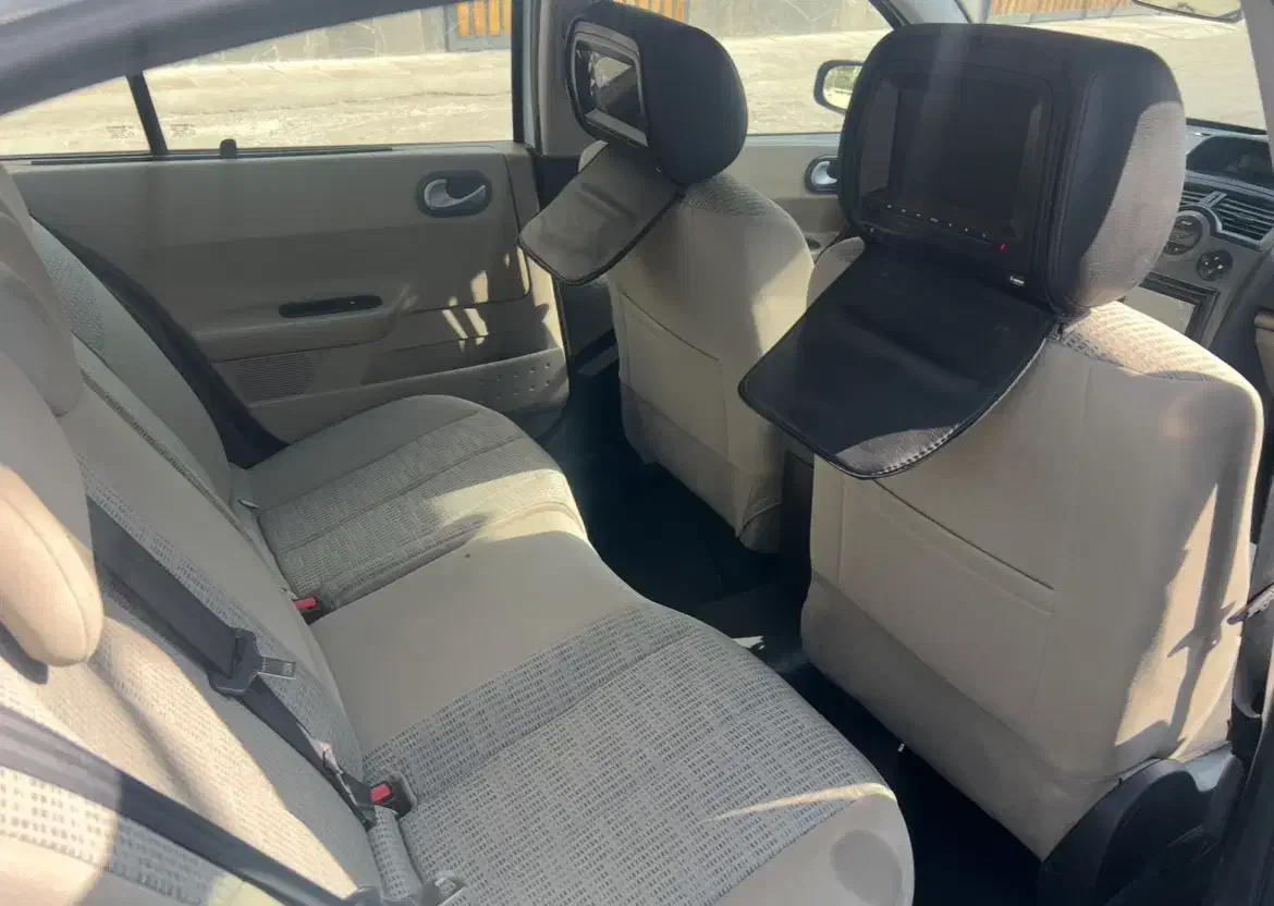 مگان مدل۸۹ اتومات 2000cc|خودرو سواری و وانت|اصفهان, فیض|دیوار