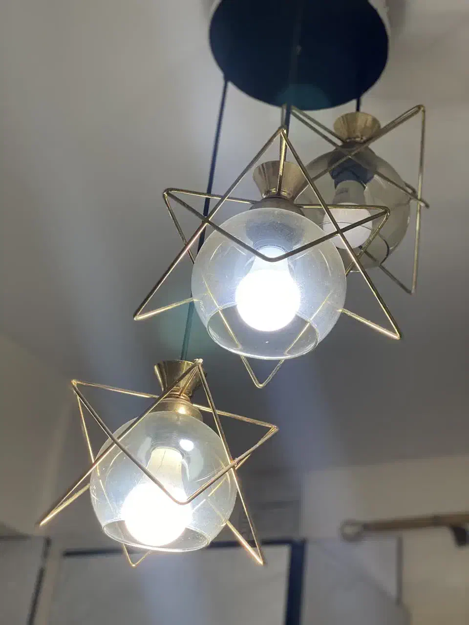 لوستر|لوستر و چراغ آویز|پرند, فاز ۶|دیوار