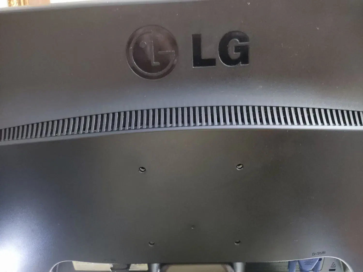 MONITOR MODEL LG W1943B|قطعات و لوازم جانبی رایانه|تهران, شارق|دیوار