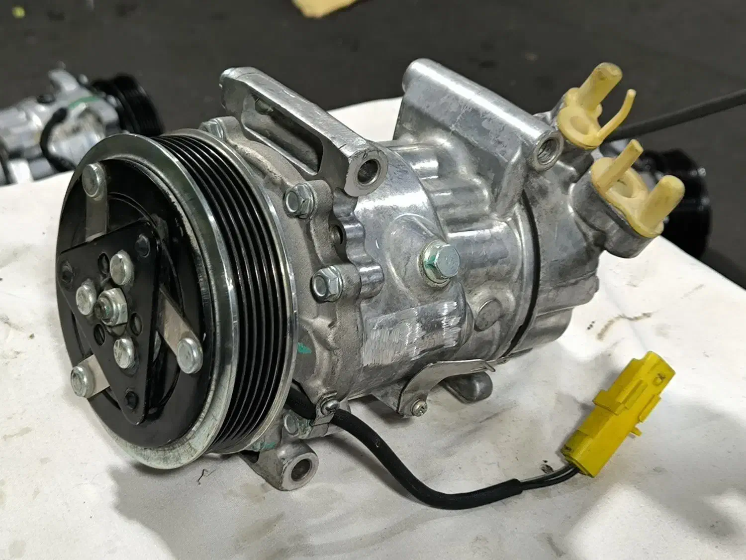 کمپرسور کولر استوک در حد نو تعداد بالا جهت همکاران|قطعات یدکی و لوازم جانبی|تهران, هرندی|دیوار