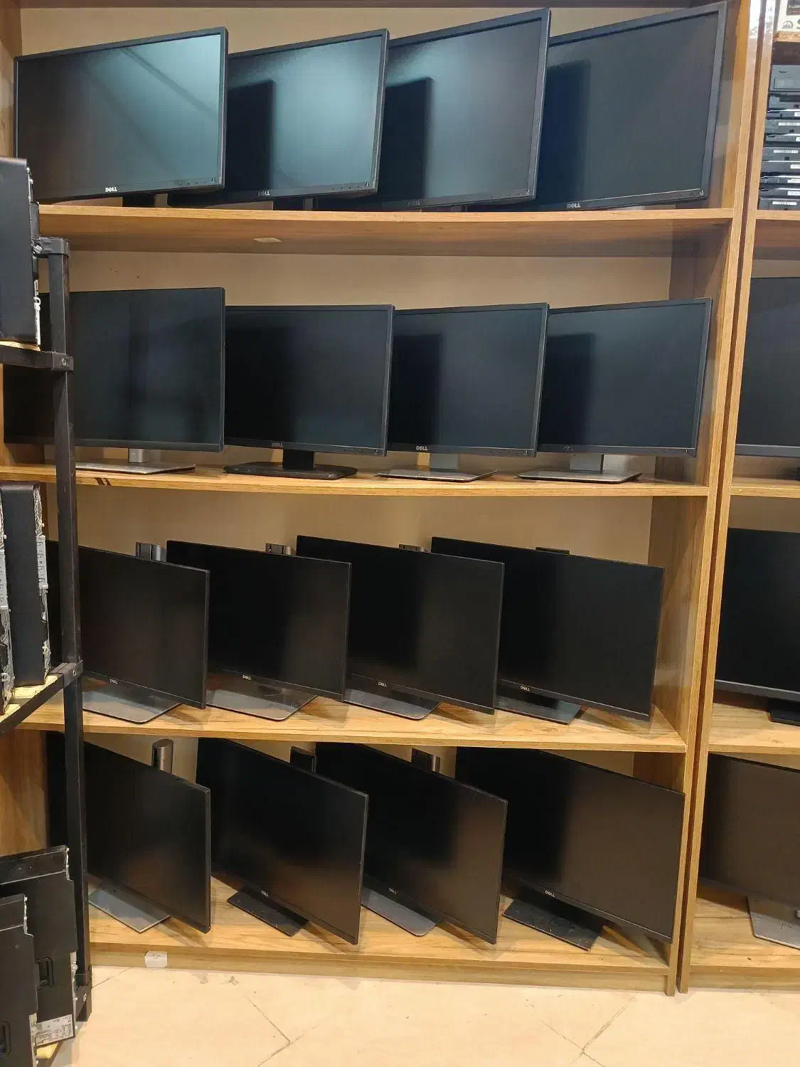 فروشگاه مانیتور استوک درحد 19 - 20 - 22 - 24|قطعات و لوازم جانبی رایانه|تبریز, |دیوار