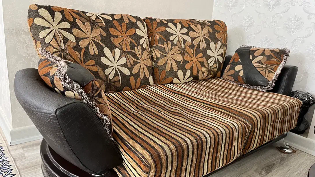 مبل راحتی|مبلمان خانگی و میز عسلی|اصفهان, باغ کاران|دیوار