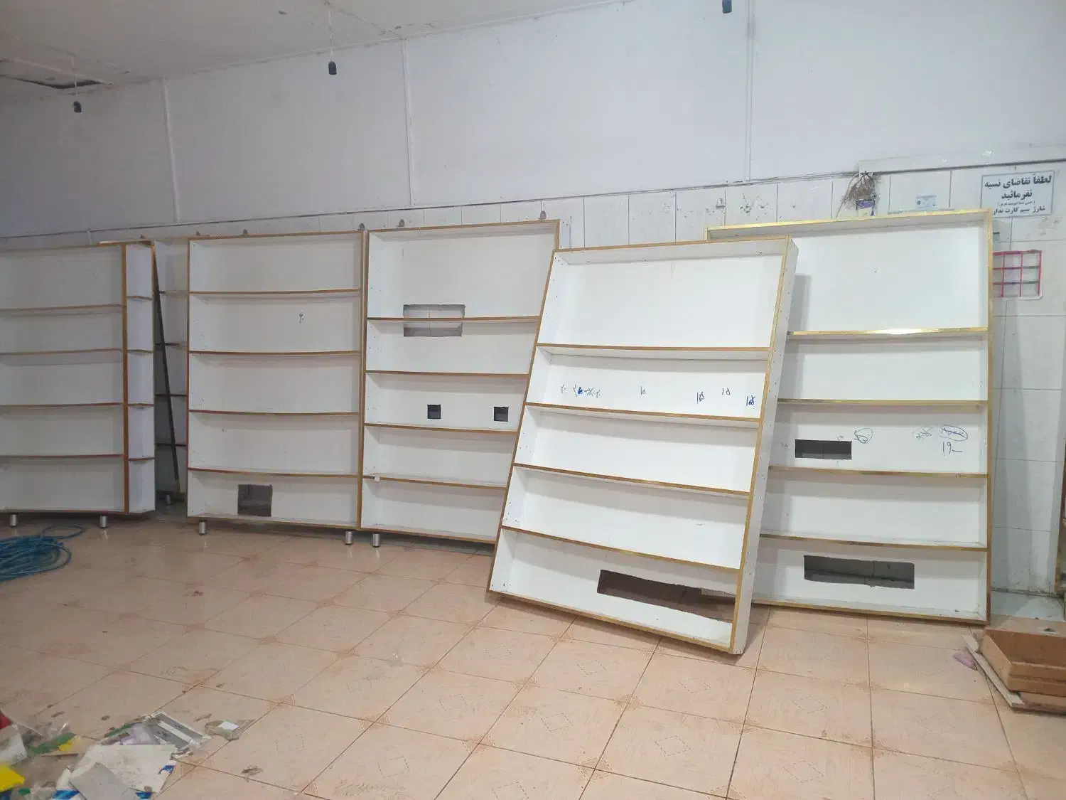 ویترین ‌ام‌دی‌اف مغازه|فروشگاه و مغازه|آستارا, |دیوار