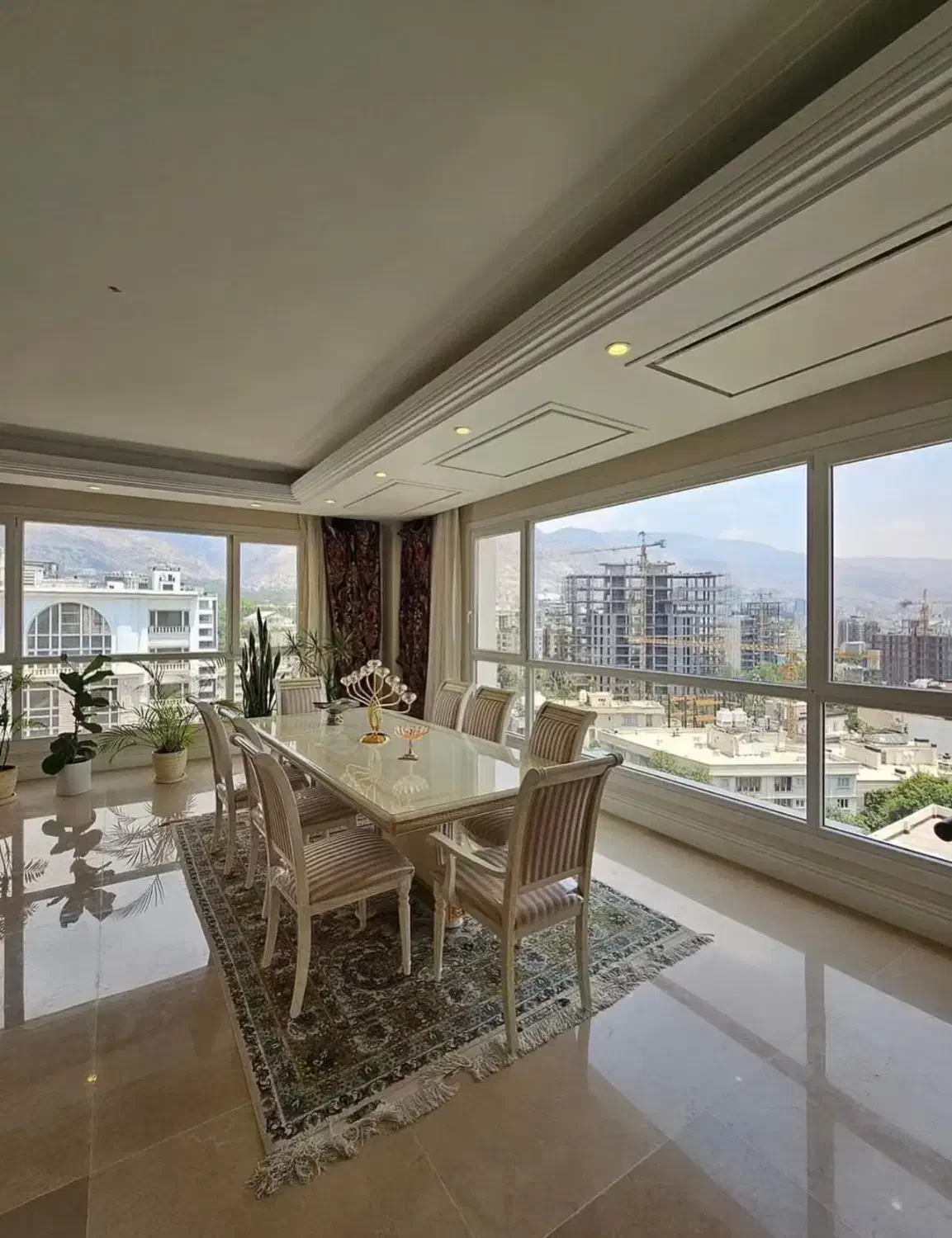 ۳۳۰ متری / بلوار ۲۴ متری /۴ پارکینگ|فروش آپارتمان|تهران, سعادتآباد|دیوار