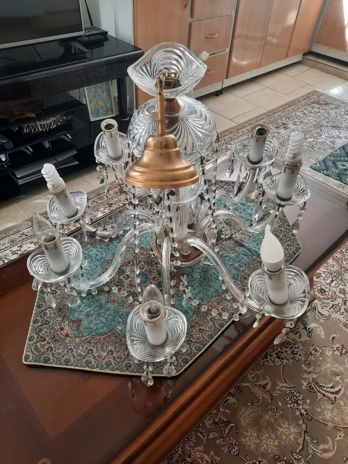 لوستر کریستال ۸ شاخه ای|لوستر و چراغ آویز|اصفهان, برازنده|دیوار
