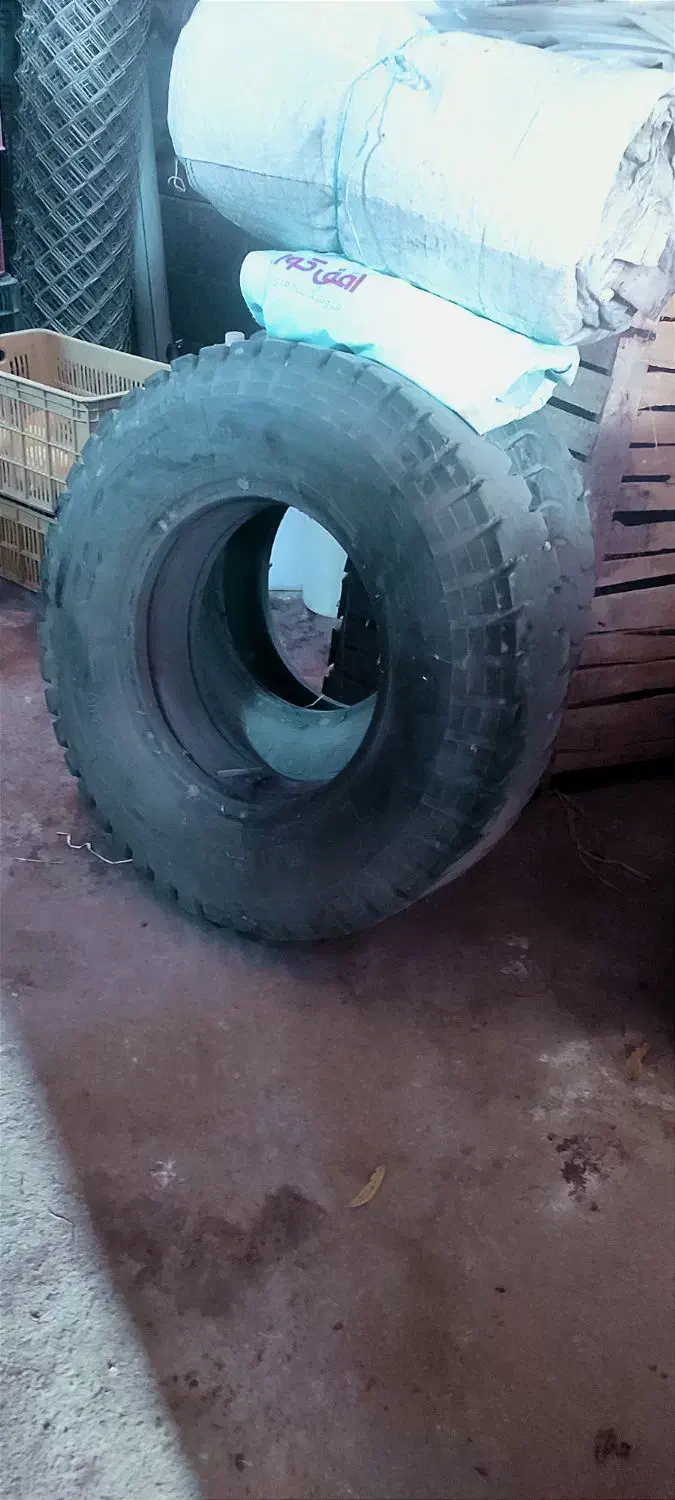 لاستیک عقب نیسان و پژو|قطعات یدکی و لوازم جانبی|نوشین شهر, |دیوار