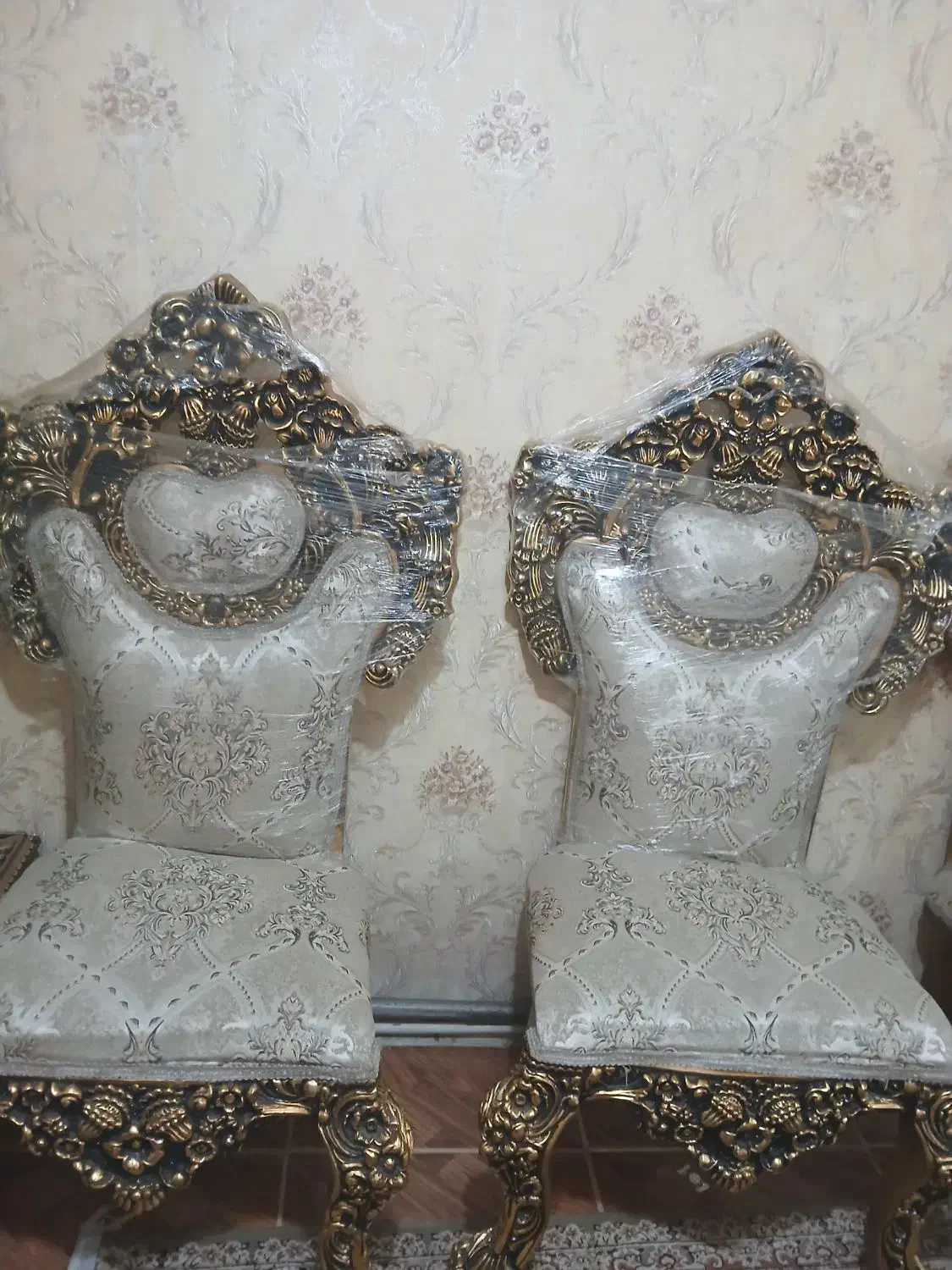 مبل سلطنتی|مبلمان خانگی و میز عسلی|خوی, |دیوار