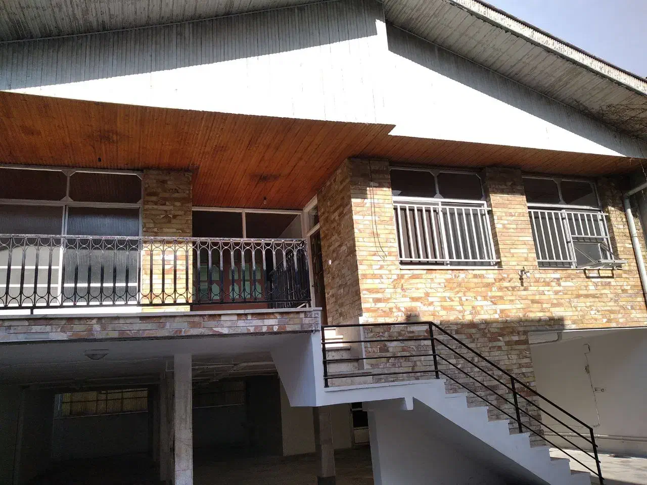 ویلایی ۳۱۳ متری پارک شهر/ نزدیک بر اصلی|فروش زمین و ملک کلنگی|رشت, چله خانه|دیوار